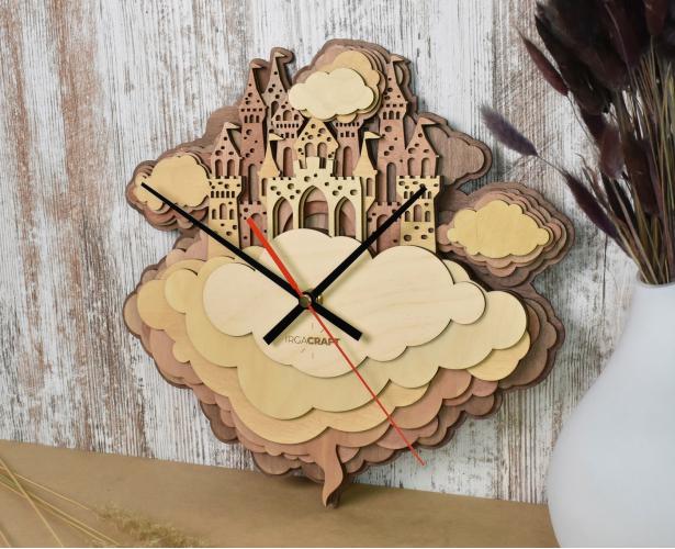 Часы кварцевые Замок в облаках